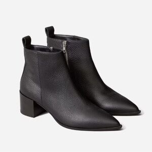 Everlane The Boss Boot Pebbled Leather Pointed Toe Block Heel Ankle Bootie Black